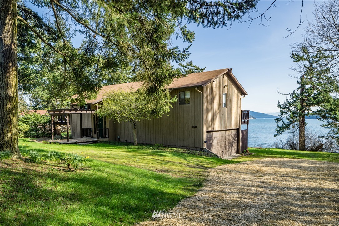 1401 Bakerview Road Lopez Island, WA 98261 - Photo 5 of 25