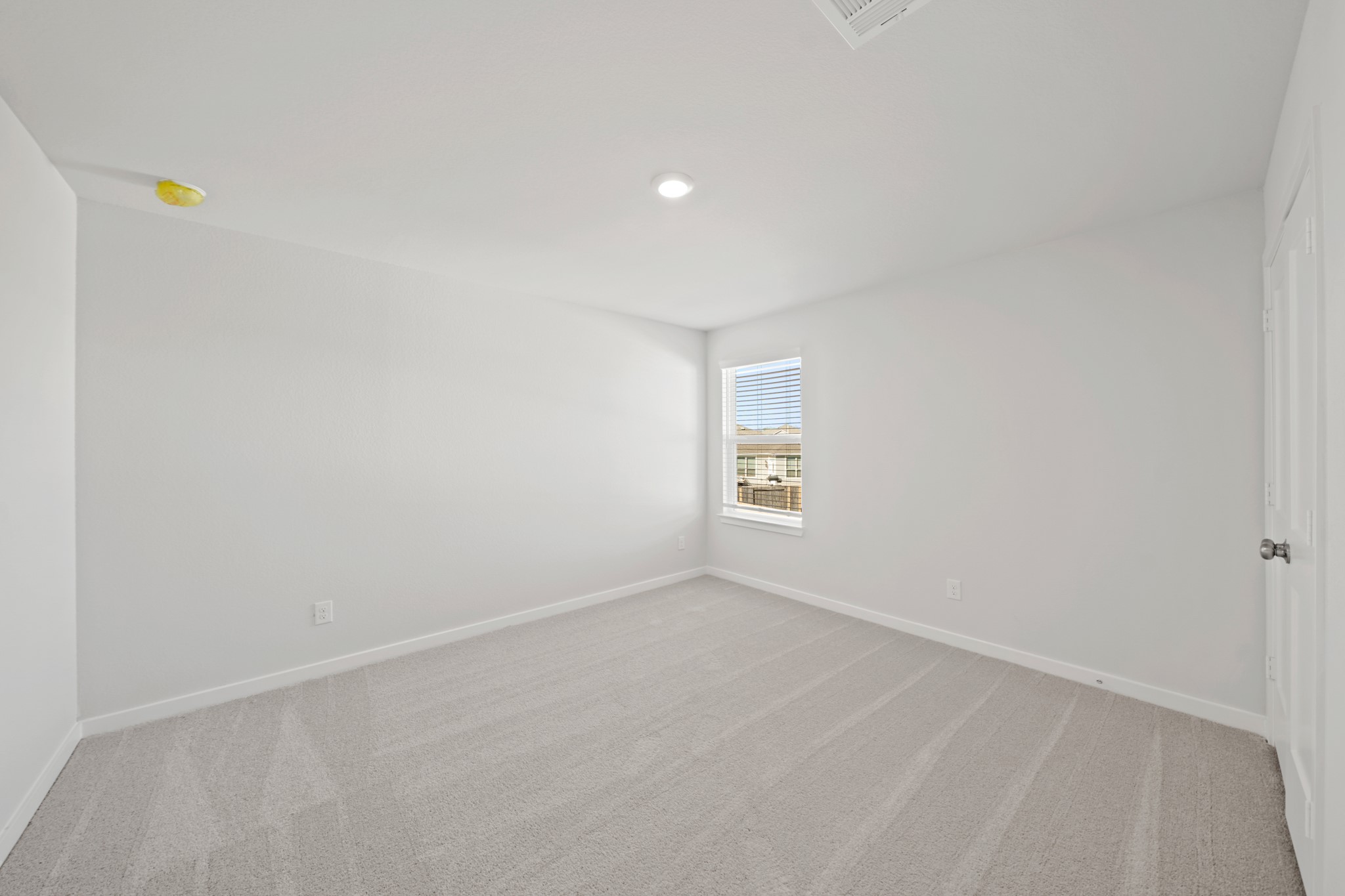 9798 Caney Bend Road Conroe, TX 77303 - Photo 21 of 27 a view of an empty room