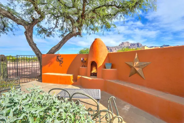 a view of a house with outdoor space