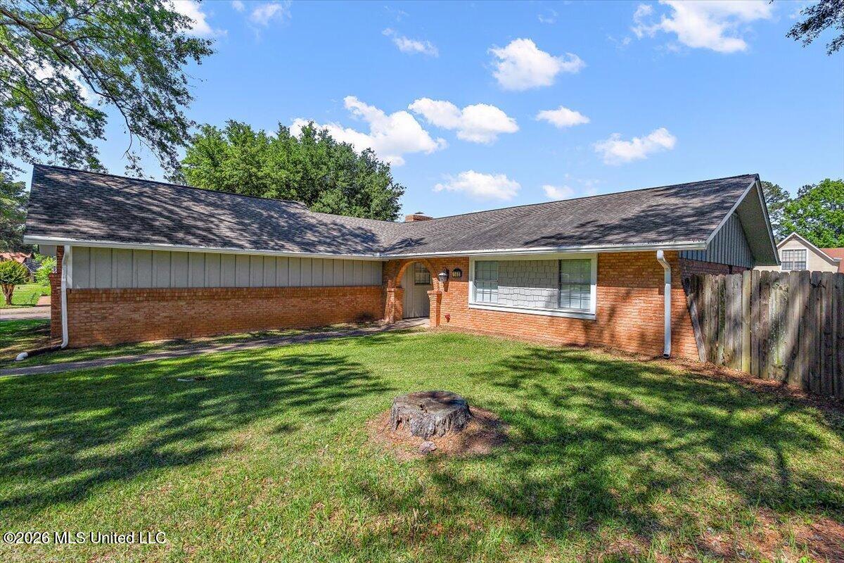 140 Trimble Street Pearl, MS 39208 - Photo 2 of 23 02-HTP_2440