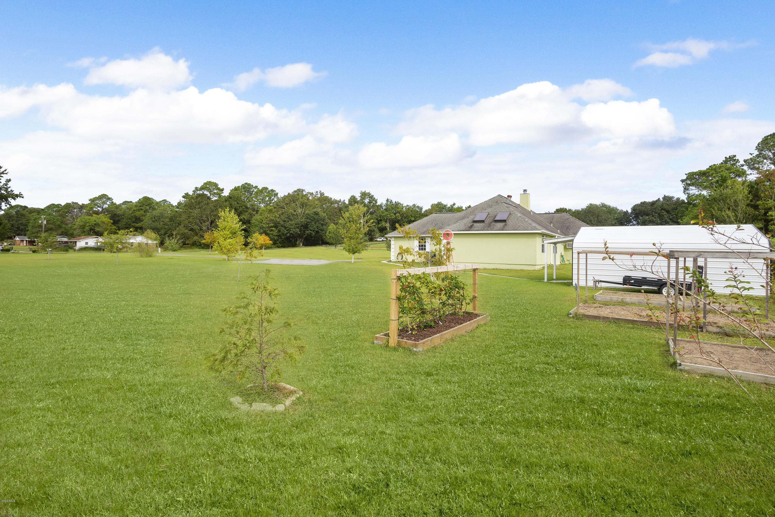 15323 Big Ridge Road Biloxi, MS 39532 - Photo 31 of 41 034