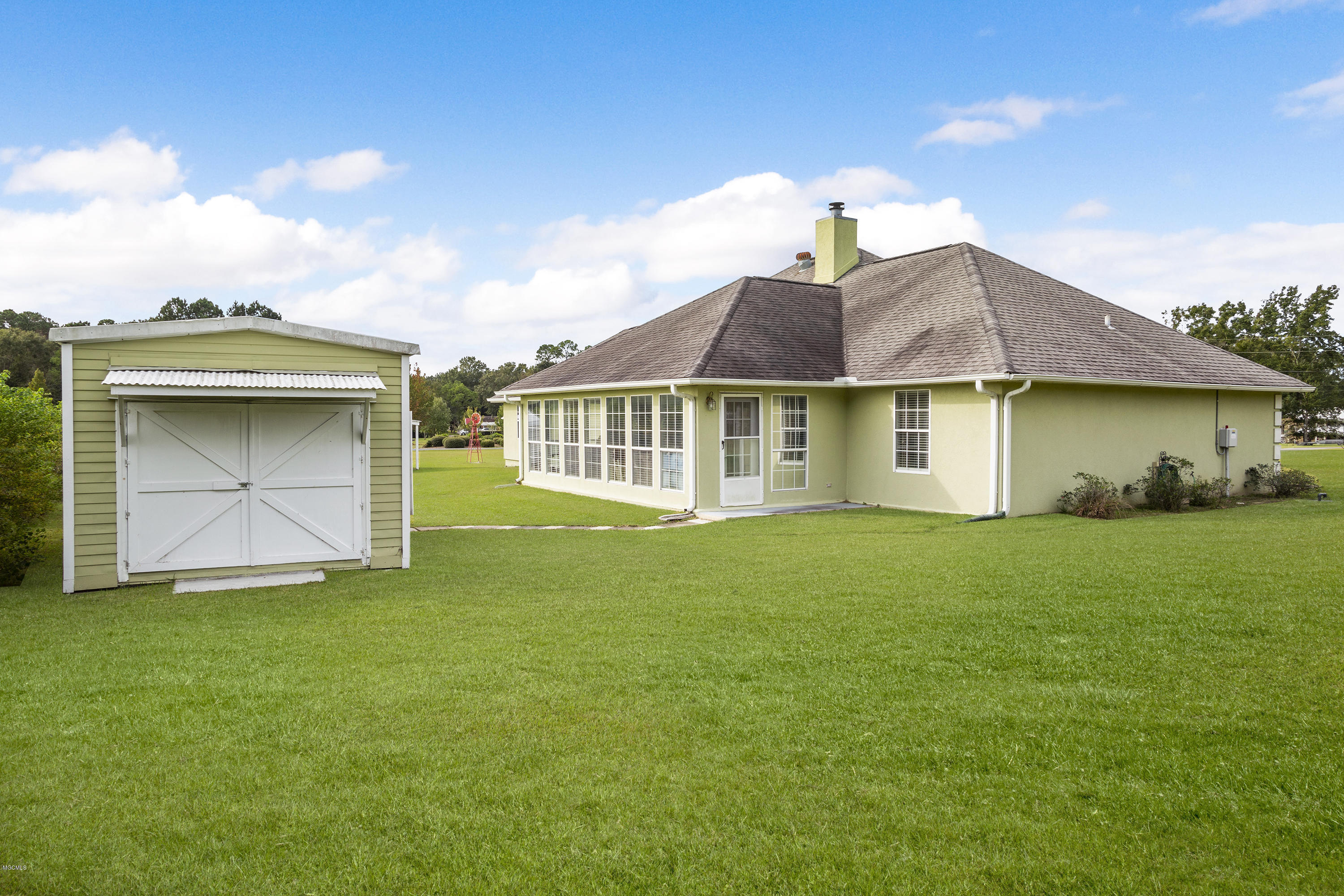 15323 Big Ridge Road Biloxi, MS 39532 - Photo 33 of 41 030