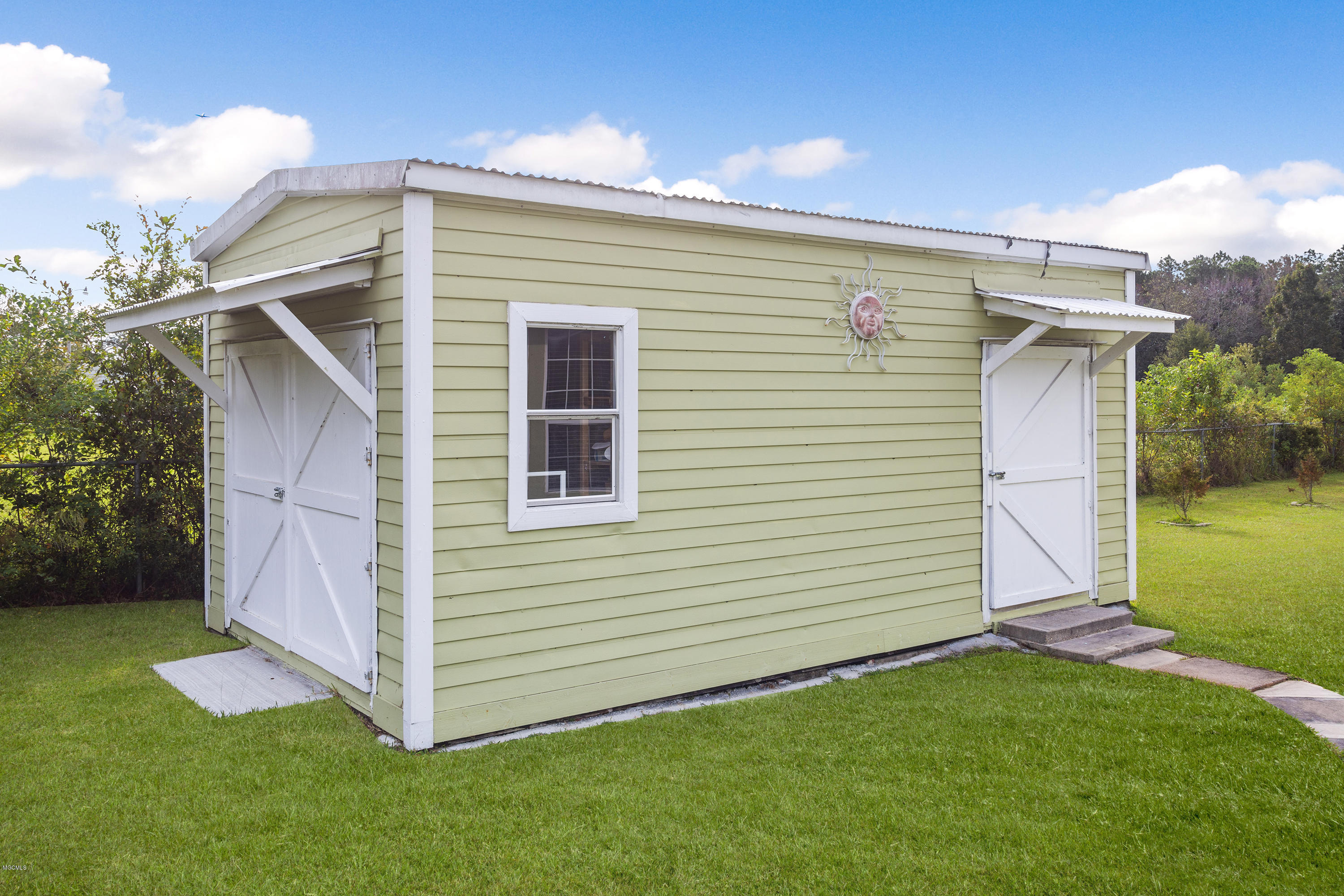 15323 Big Ridge Road Biloxi, MS 39532 - Photo 38 of 41 031
