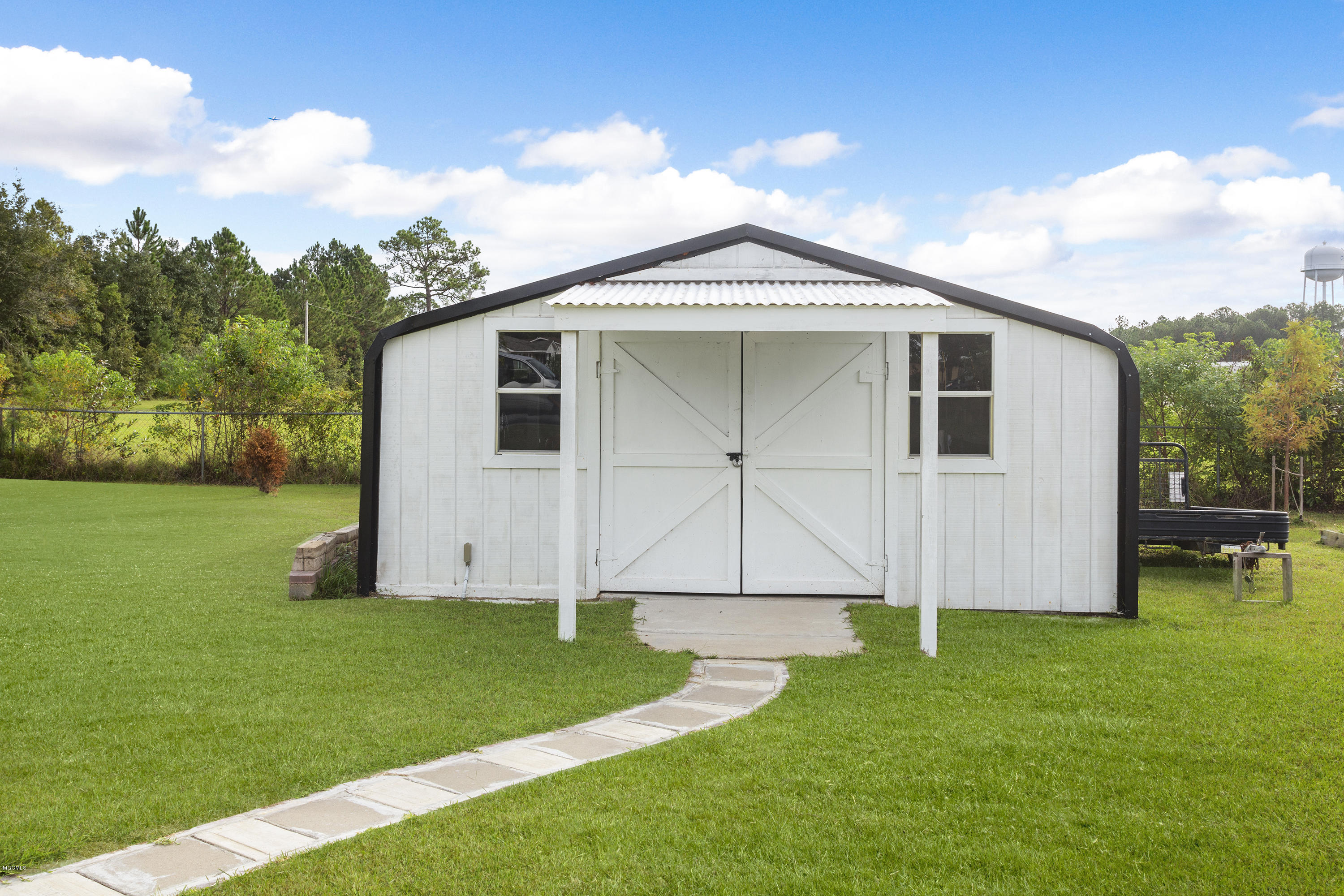 15323 Big Ridge Road Biloxi, MS 39532 - Photo 39 of 41 035