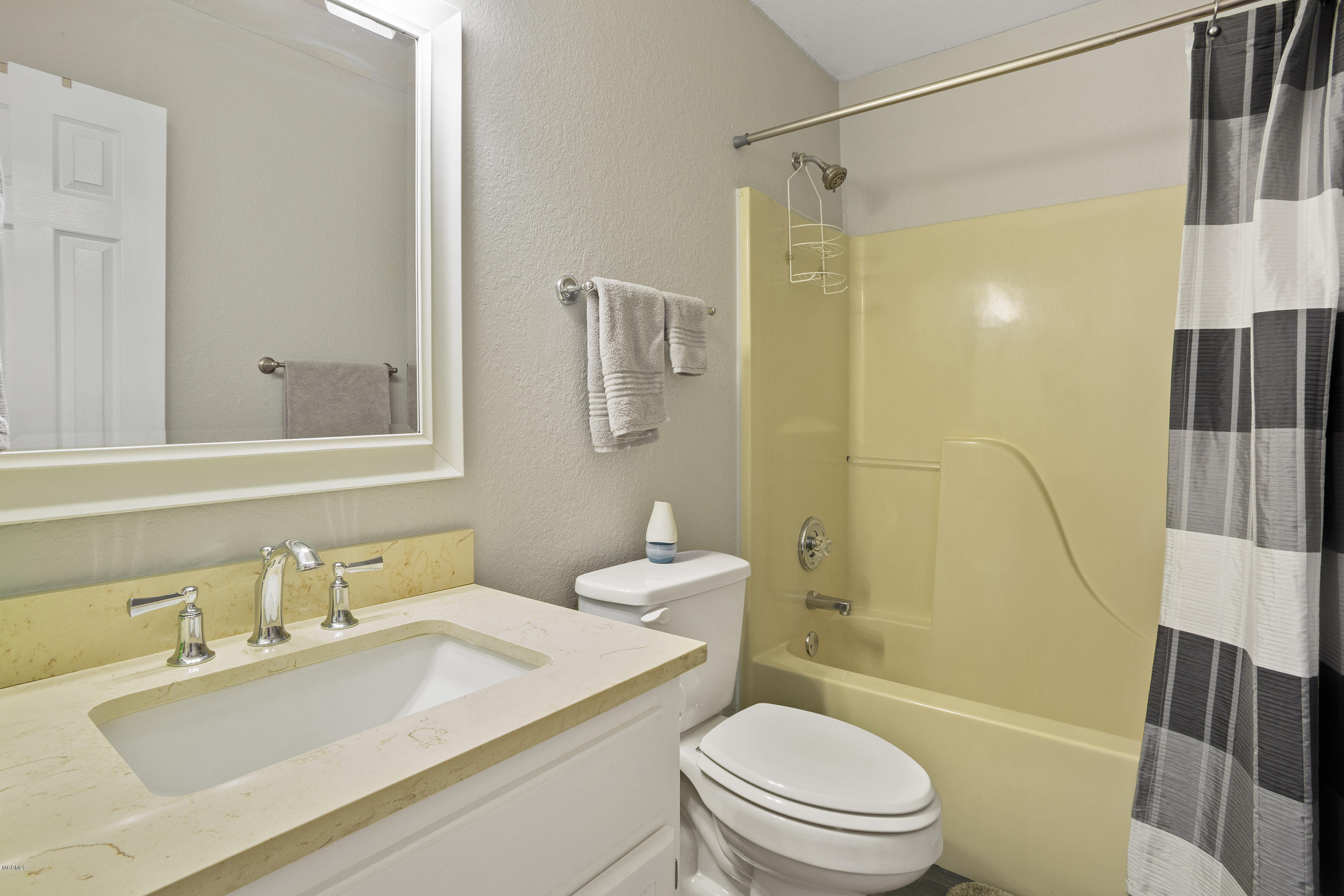 15323 Big Ridge Road Biloxi, MS 39532 - Photo 10 of 41 026