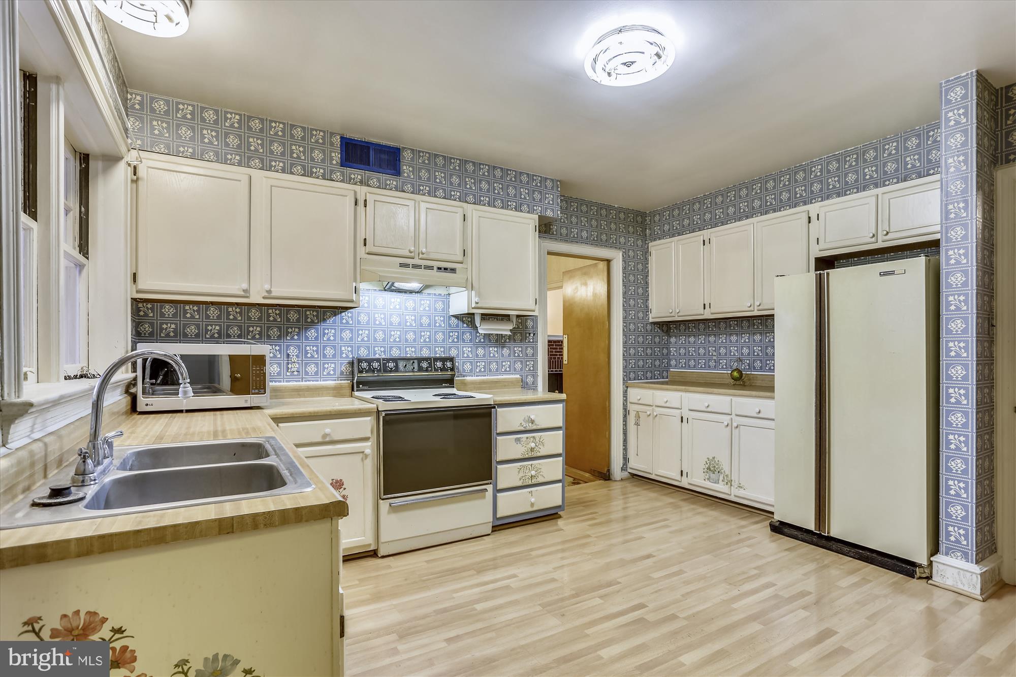 6604 Horseshoe Road Clinton, MD 20735 - Photo 12 of 40 Kitchen