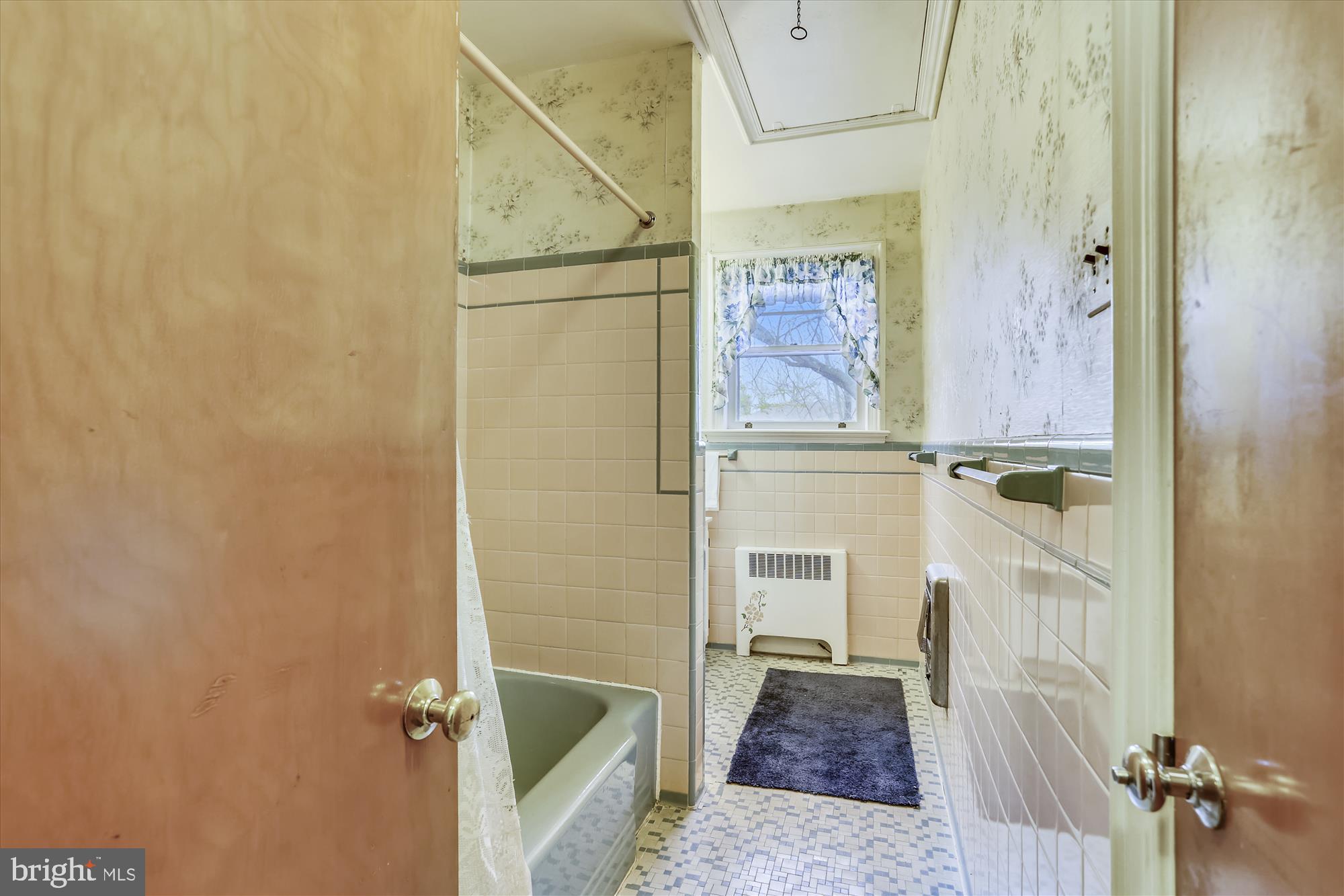 6604 Horseshoe Road Clinton, MD 20735 - Photo 23 of 40 Hall Bath