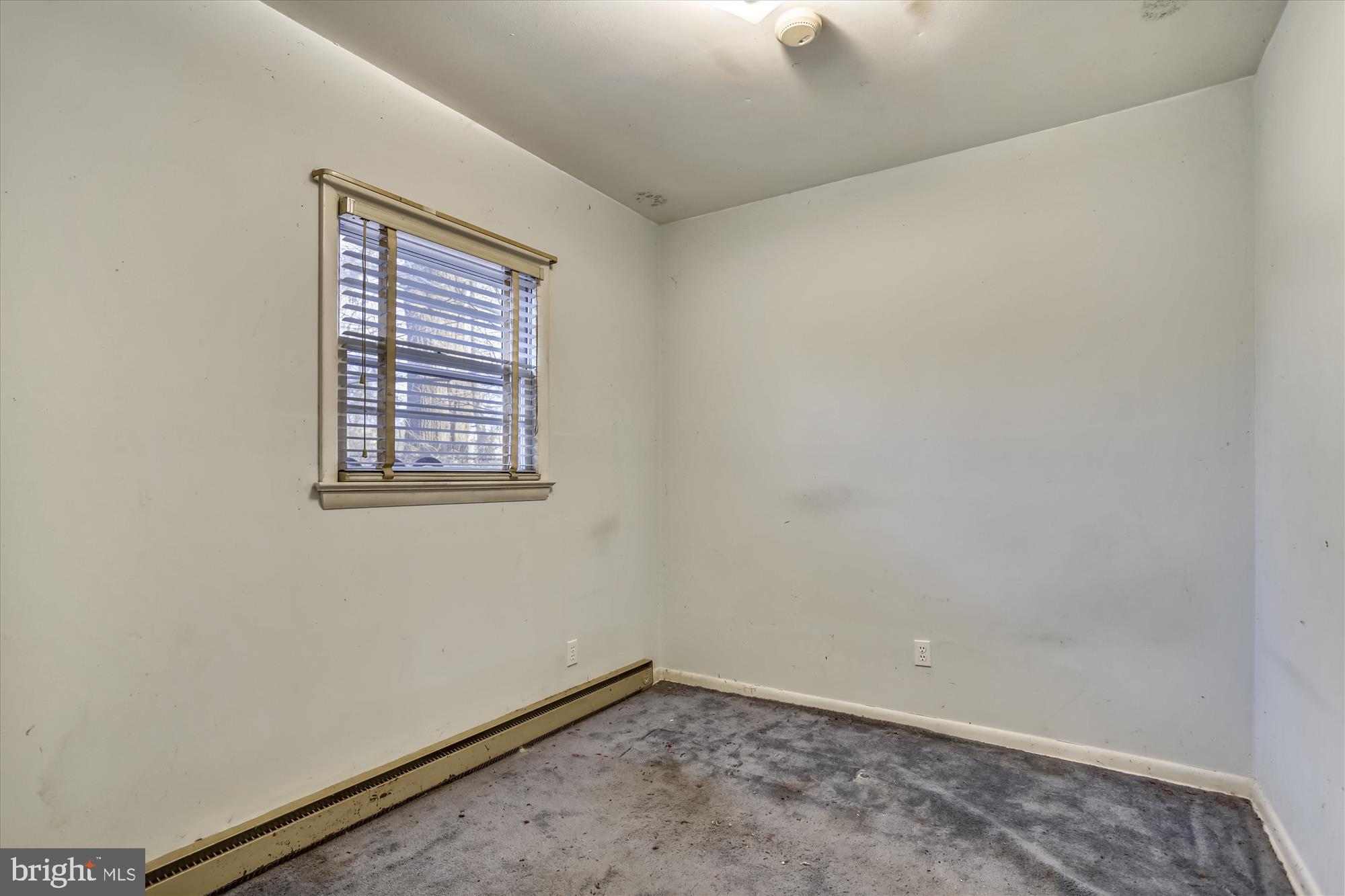6604 Horseshoe Road Clinton, MD 20735 - Photo 33 of 40 Garage Den
