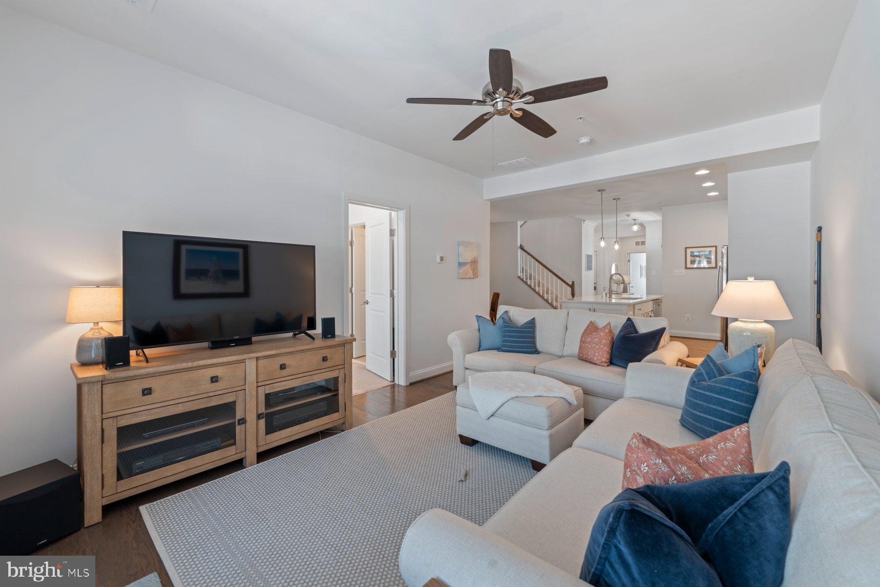 3050 Spring Peeper Court Odenton, MD 21113 - Photo 10 of 40 Family Room