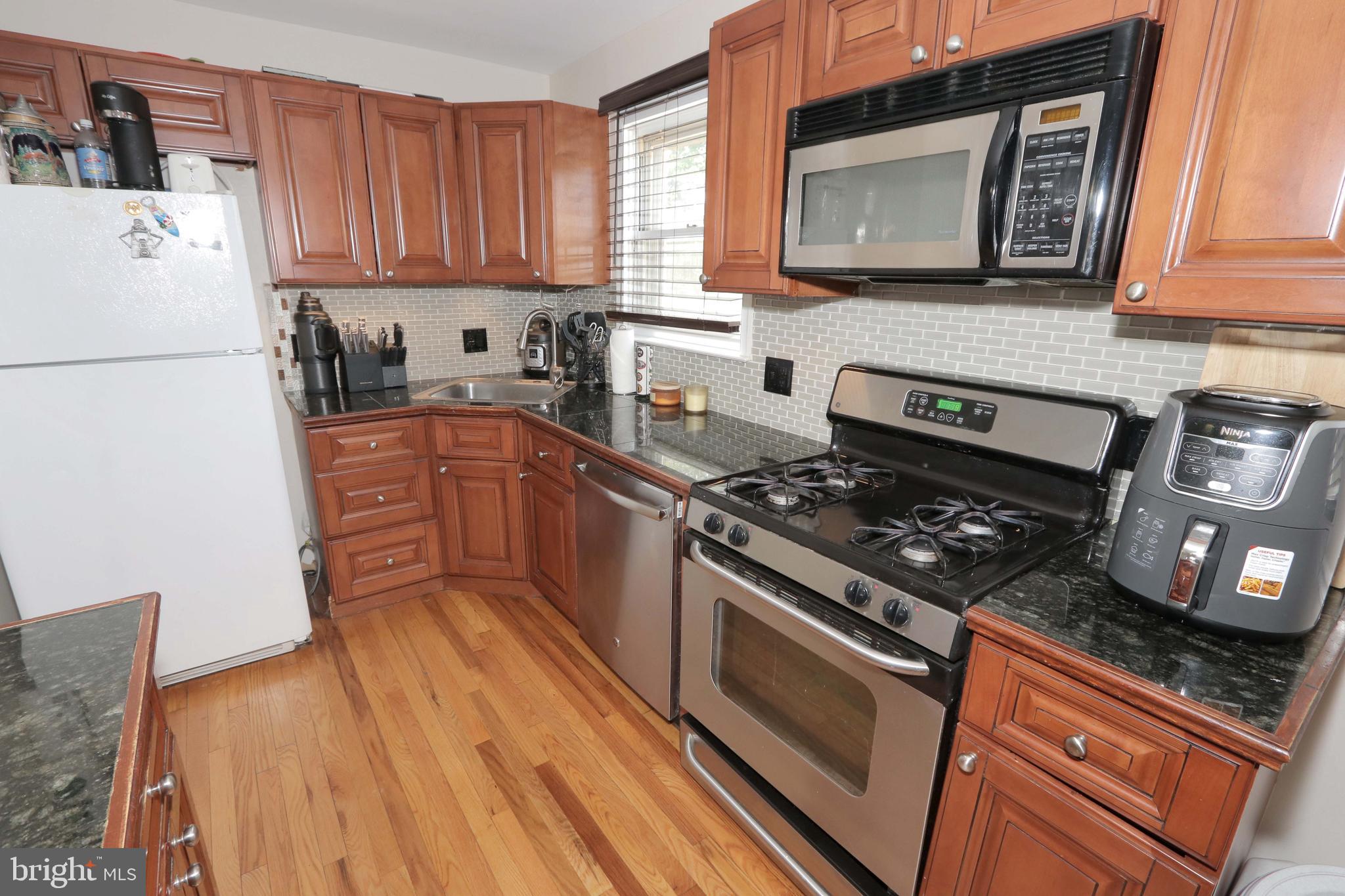 3714 Bellaire Road Philadelphia, PA 19154 - Photo 10 of 39 Gallery Image 10