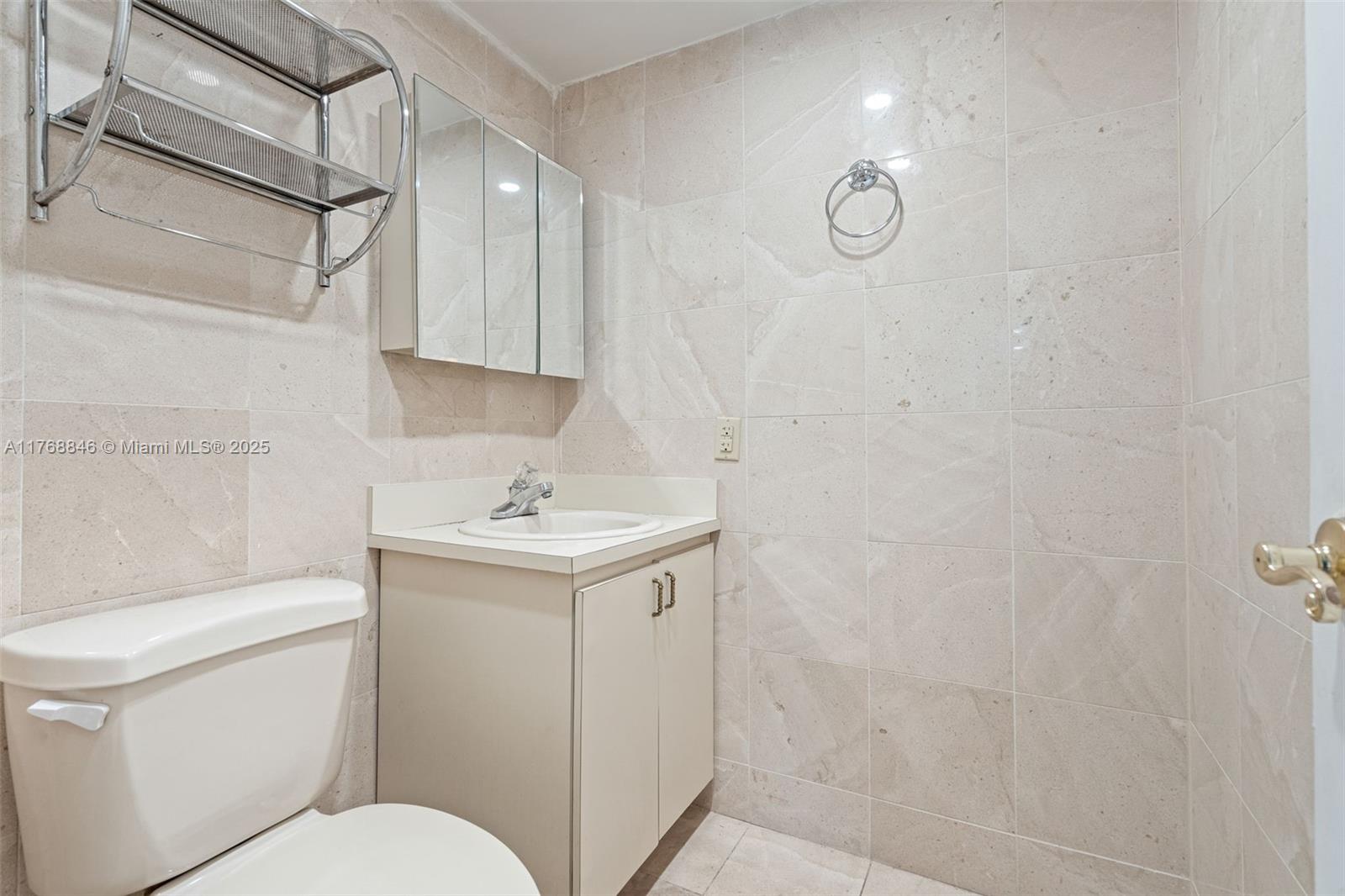 77 Crandon Boulevard, Unit 2B Key Biscayne, FL 33149 - Photo 30 of 32