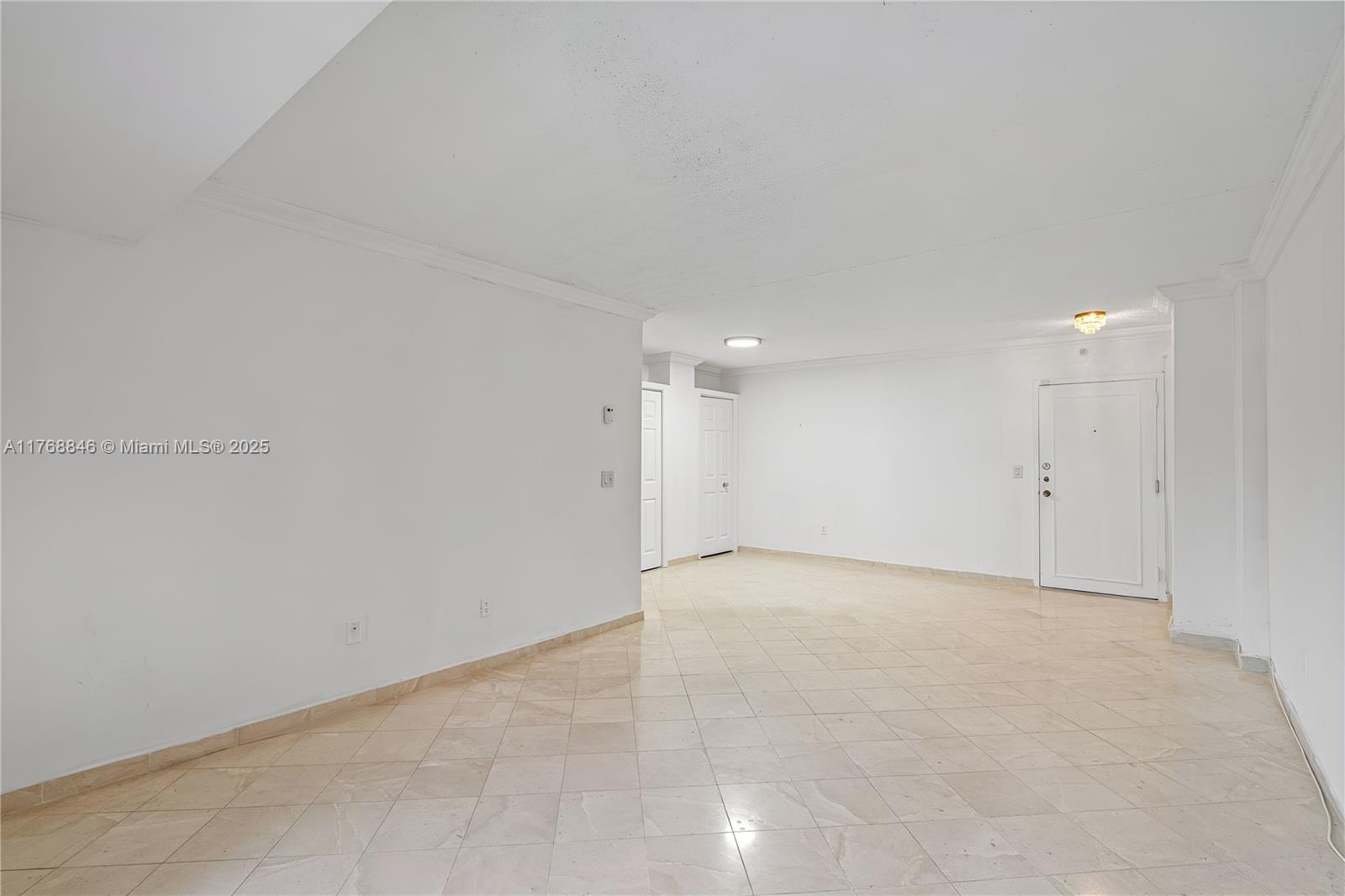 77 Crandon Boulevard, Unit 2B Key Biscayne, FL 33149 - Photo 4 of 32