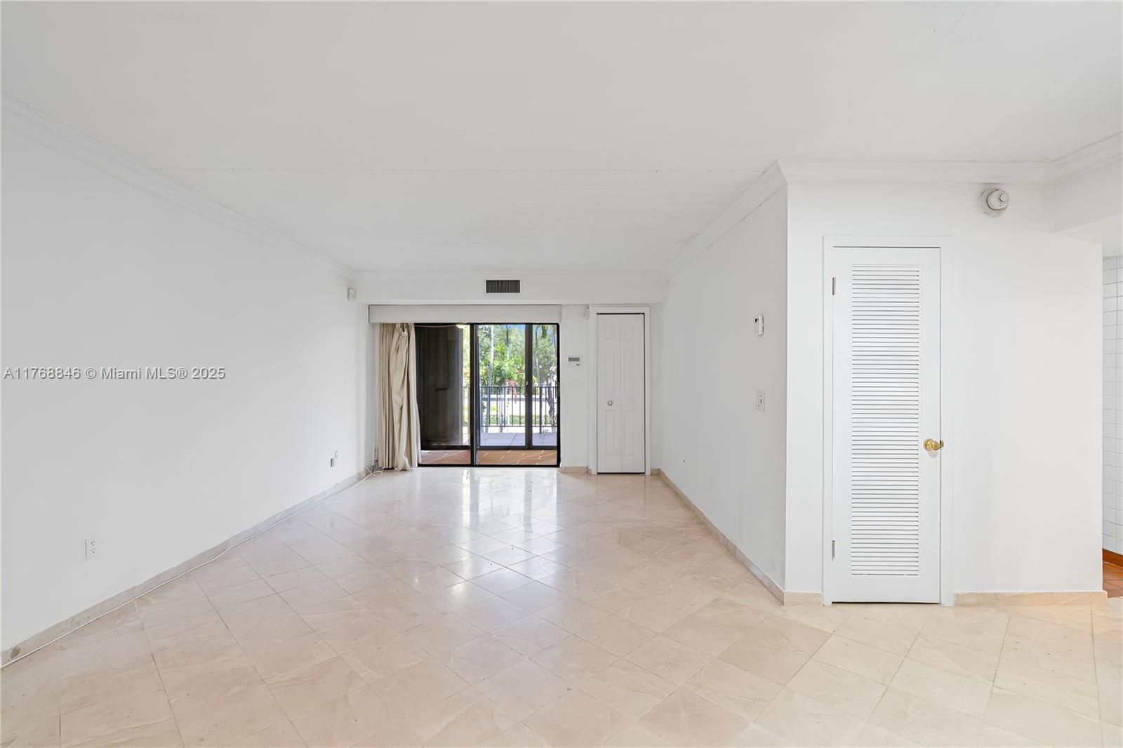 77 Crandon Boulevard, Unit 2B Key Biscayne, FL 33149 - Photo 6 of 32