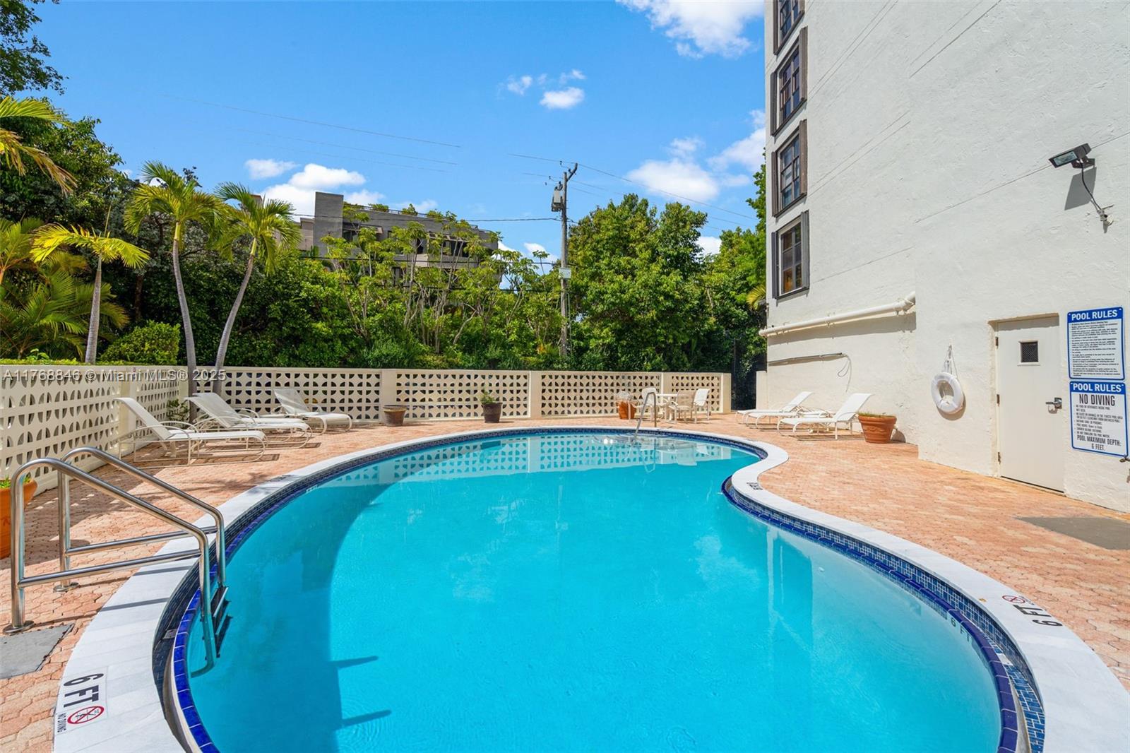 77 Crandon Boulevard, Unit 2B Key Biscayne, FL 33149 - Photo 9 of 32