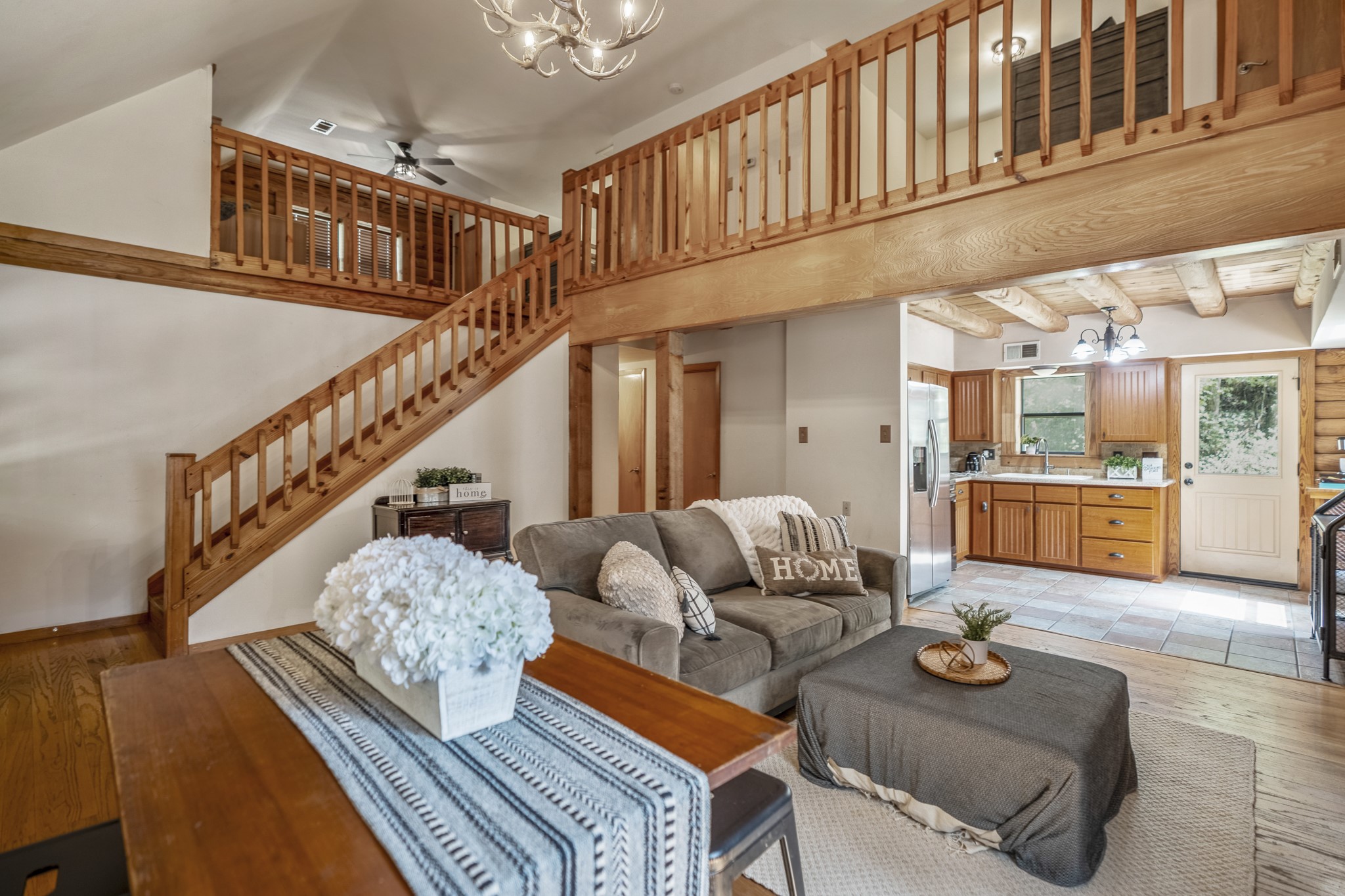 31370 Lazy Ridge Drive Waller, TX 77484 - Photo 14 of 43 Tall ceilings and rustic charm found throughout the home.