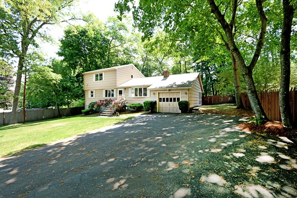 21 Davida Road Burlington, MA 01803 - Photo 1 of 27 Gallery Image 1