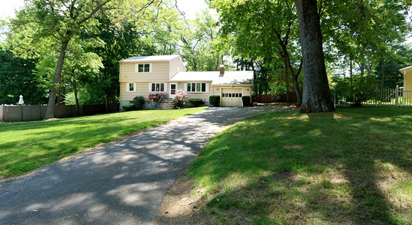 21 Davida Road Burlington, MA 01803 - Photo 9 of 27 Gallery Image 9