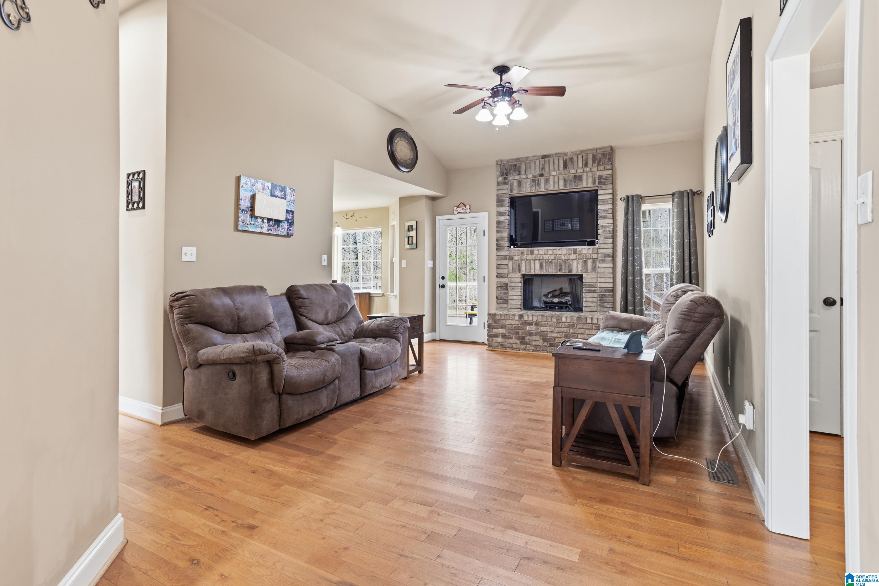 231 Magnolia Circle Warrior, AL 35180 - Photo 3 of 52