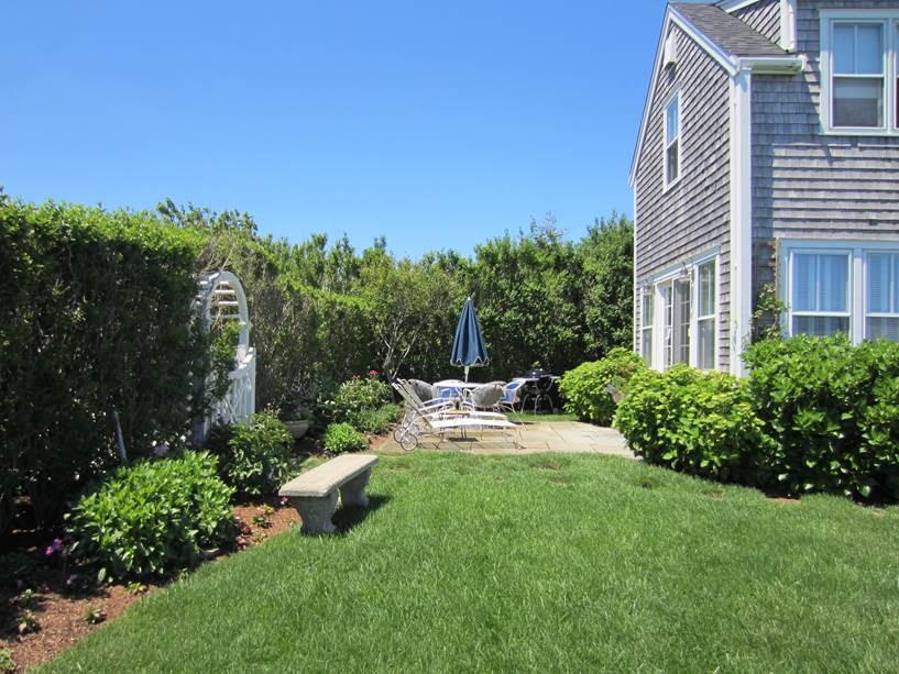 90 Baxter Road Nantucket, MA 02554 - Photo 25 of 30 Gallery Image 25