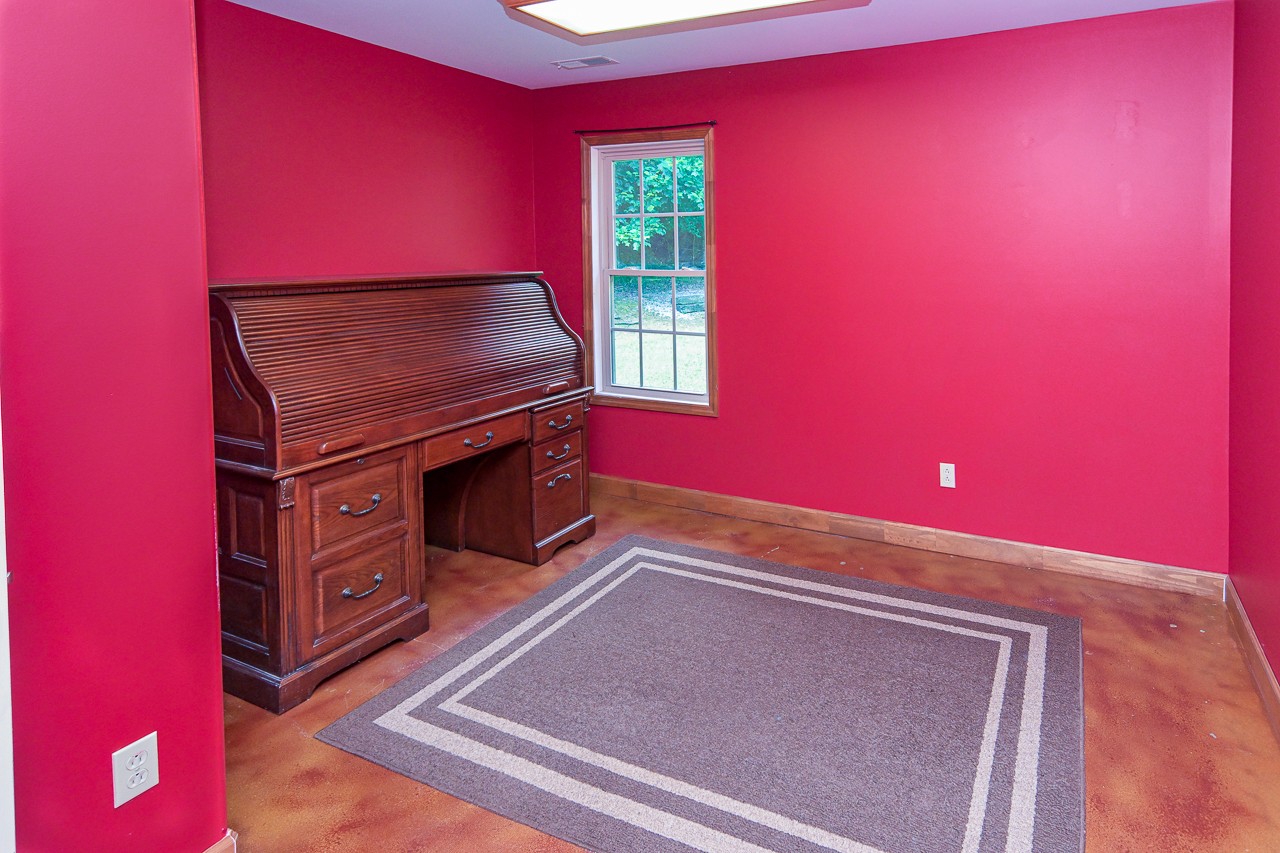 144 North Howard Fitch Road Kelso, TN 37348 - Photo 30 of 59 a room with furniture