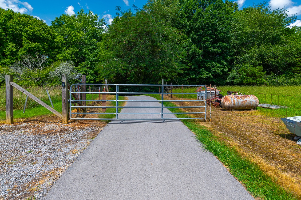 144 North Howard Fitch Road Kelso, TN 37348 - Photo 9 of 59