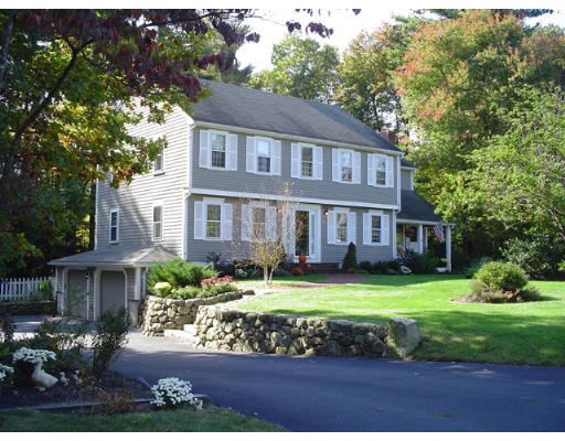 18 Damon Road Hanover, MA 02339 - Photo 1 of 10 Gallery Image 1