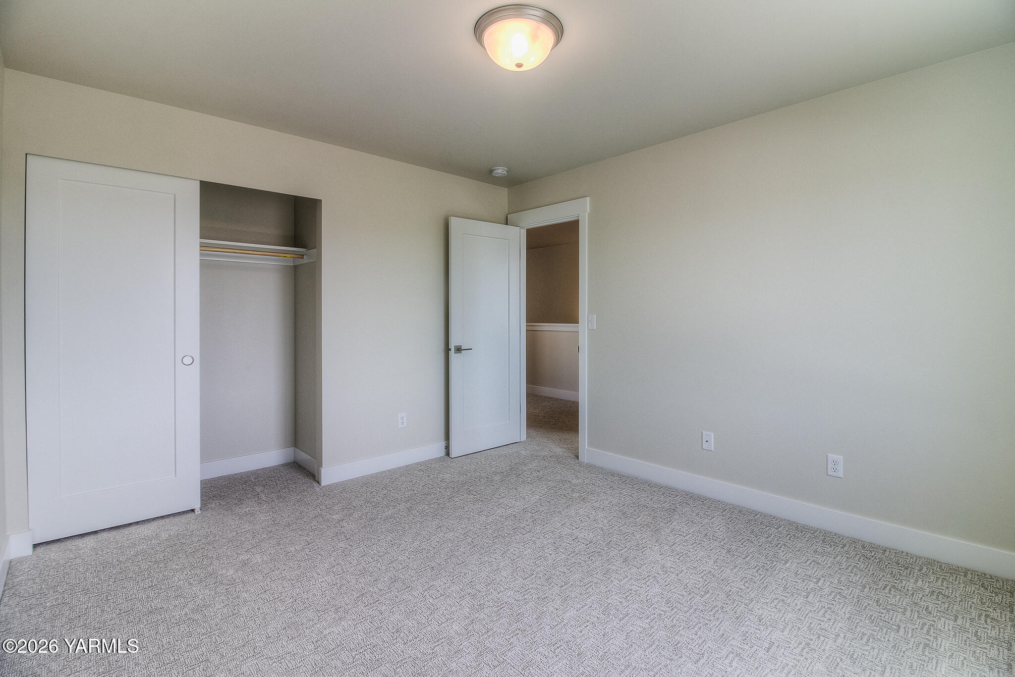 302 90th Avenue North Yakima, WA 98908 - Photo 12 of 22 Bedroom #3