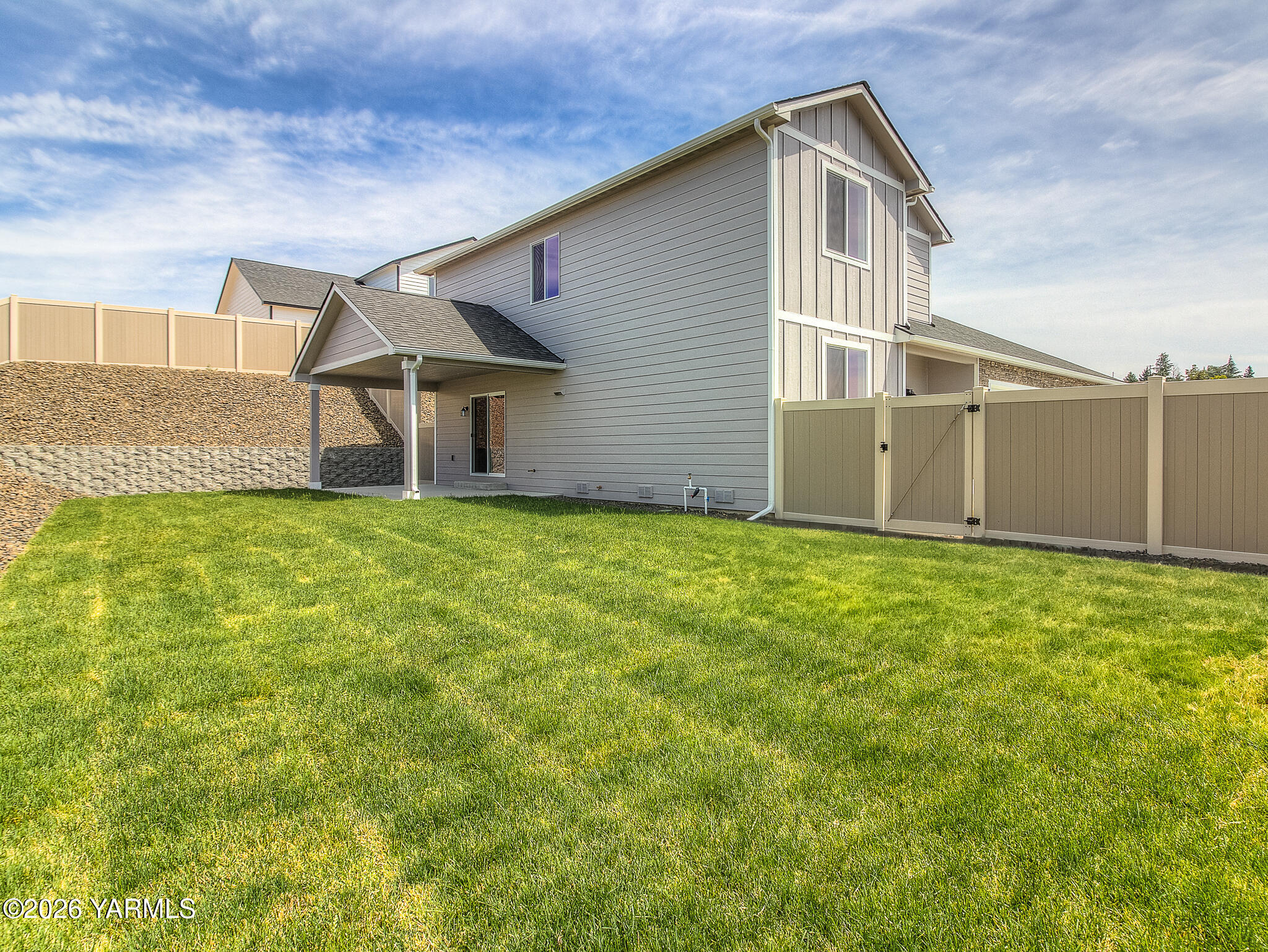 302 90th Avenue North Yakima, WA 98908 - Photo 18 of 22 Yard #1