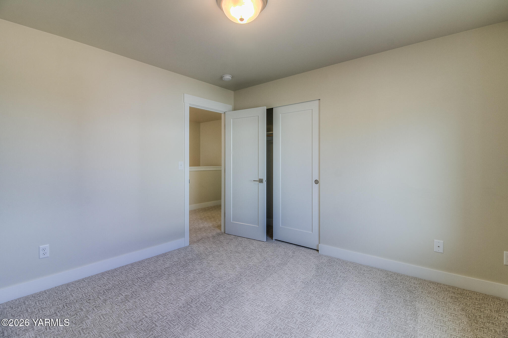 302 90th Avenue North Yakima, WA 98908 - Photo 10 of 22 Bedroom #1