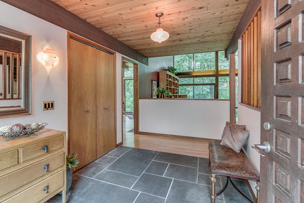 8 Joseph Comee Road Lexington, MA 02420 - Photo 4 of 30 Gallery Image 4