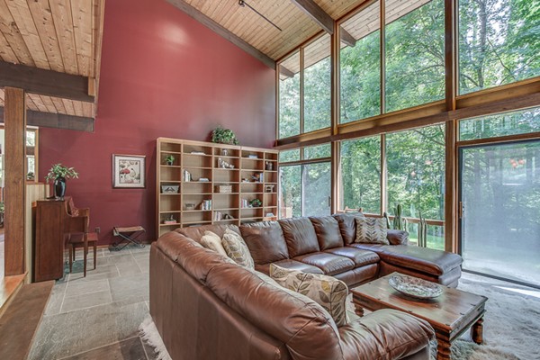 8 Joseph Comee Road Lexington, MA 02420 - Photo 7 of 30 Gallery Image 7