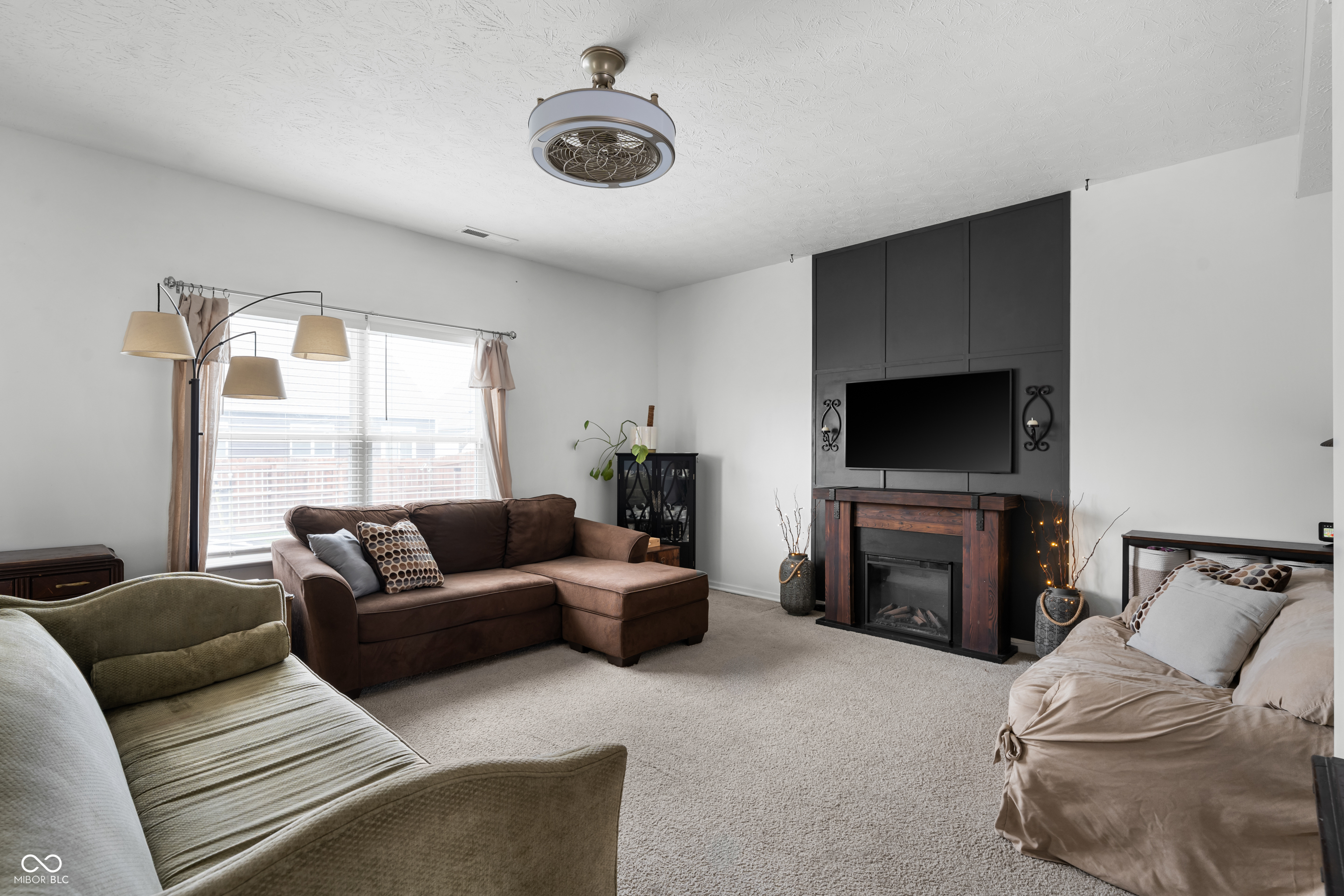 6598 Aster Drive Pendleton, IN 46064 - Photo 3 of 23