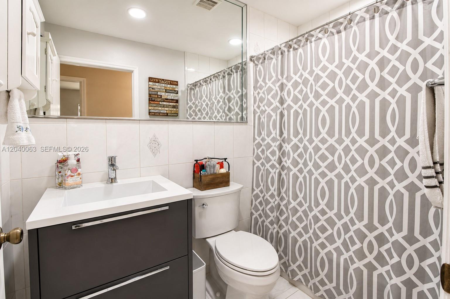7743 Southwest 157th Place Miami, FL 33193 - Photo 22 of 30
