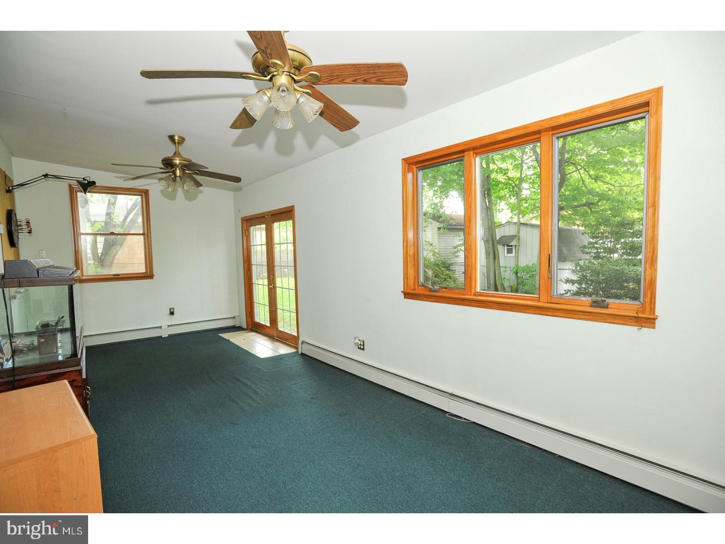 1015 5th Avenue Croydon, PA 19021 - Photo 17 of 25 Family Room