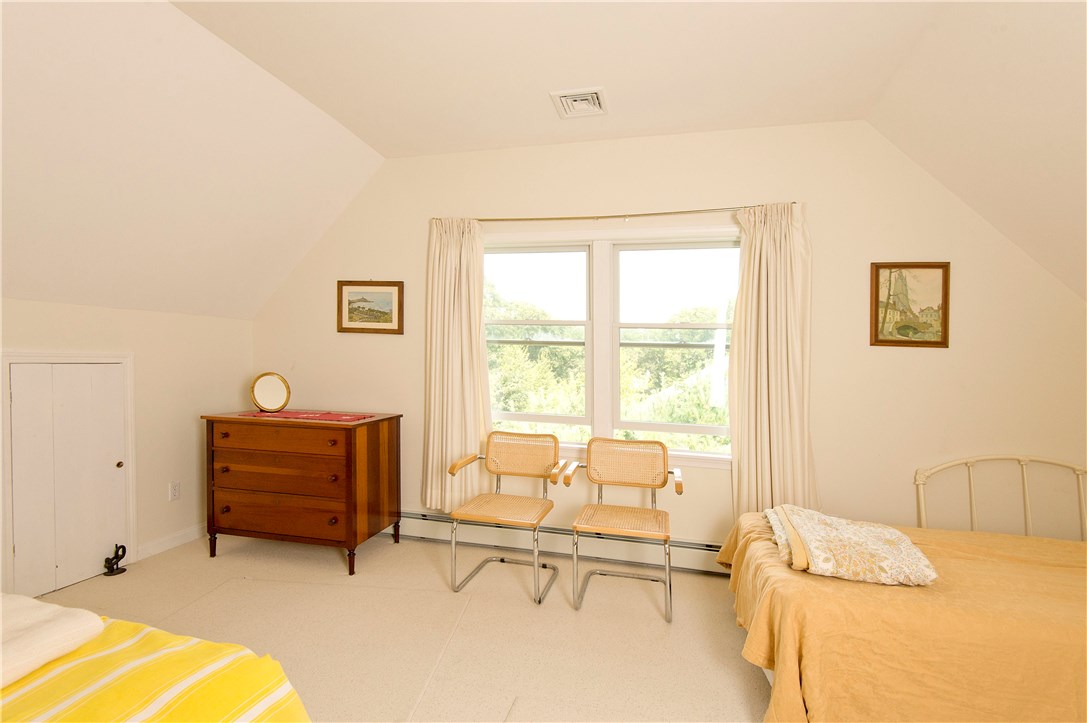 135 Winnapaug Road Westerly, RI 02891 - Photo 17 of 29