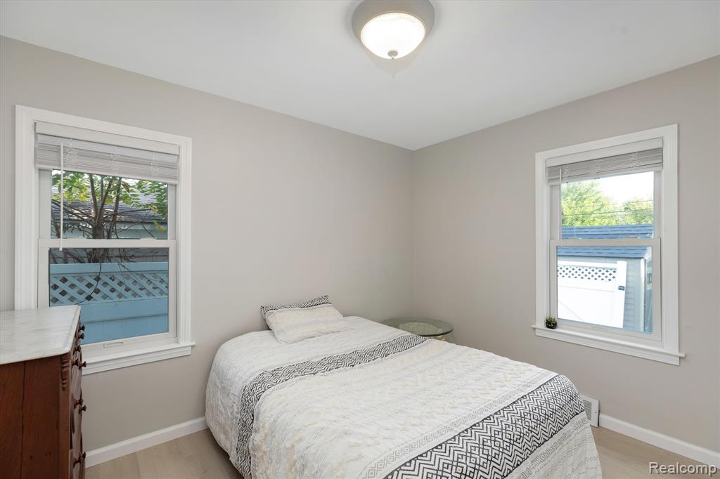 4014 Durham Road Royal Oak, MI 48073 - Photo 19 of 29