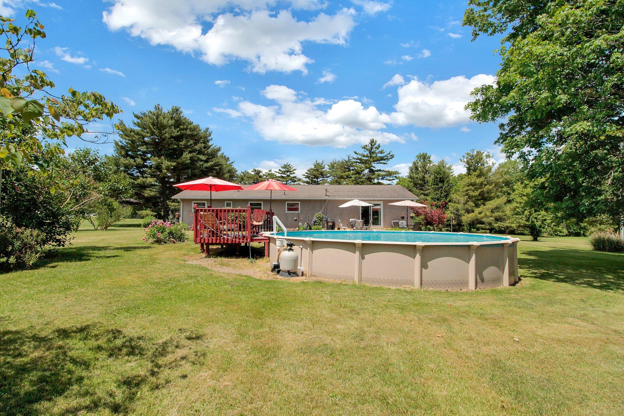 5760 Amanda Northern Road Carroll, OH 43112 - Photo 19 of 23 Pool