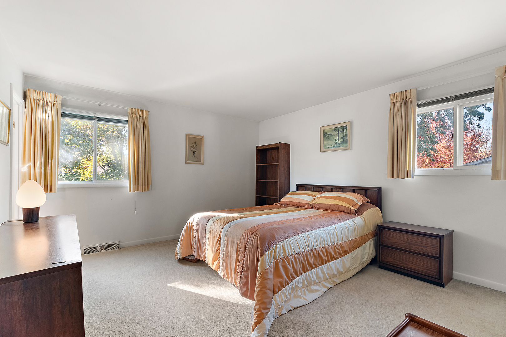 2 Vermont Circle Bolingbrook, IL 60440 - Photo 12 of 19 a bedroom with a bed and a window