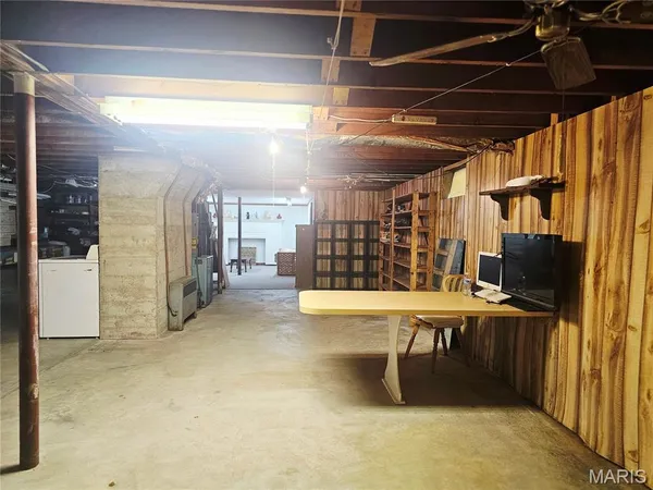 $210,000 | 406 North Commercial Street, Crocker, MO 65452