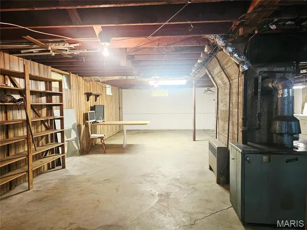 $210,000 | 406 North Commercial Street, Crocker, MO 65452