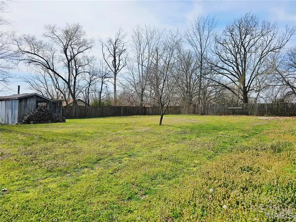 $210,000 | 406 North Commercial Street, Crocker, MO 65452