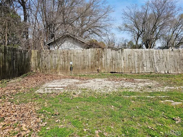 $210,000 | 406 North Commercial Street, Crocker, MO 65452