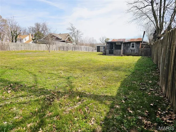 $210,000 | 406 North Commercial Street, Crocker, MO 65452