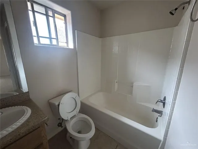 $875 | 3802 South Radisson Avenue, Unit 1, Pharr, TX 78577