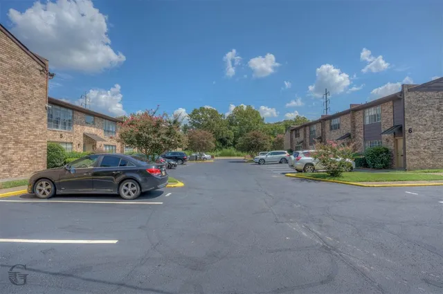 $99,600 | 1820 East Kings Highway, Unit 262, Shreveport, LA 71105