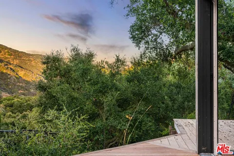 $4,000,000 | 3655 McAnany Way, Malibu, CA 90265