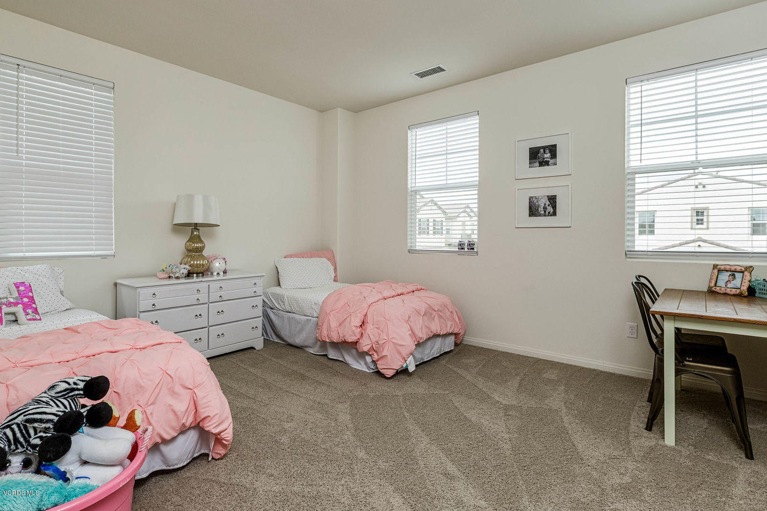 184 Stonegate Road Camarillo, CA 93010 - Photo 15 of 22 15_bedroom_
