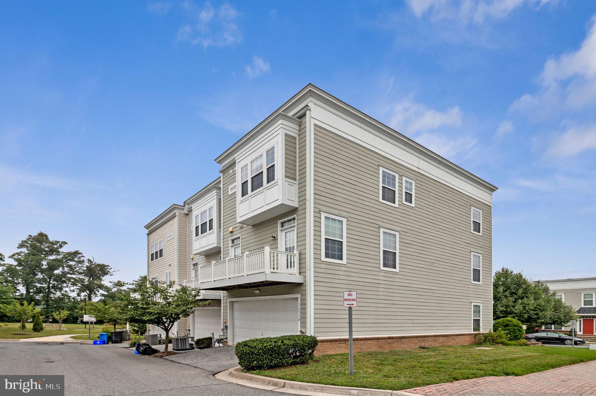 11718 Leesborough Circle Silver Spring, MD 20902 - Photo 4 of 42 Side Exterior