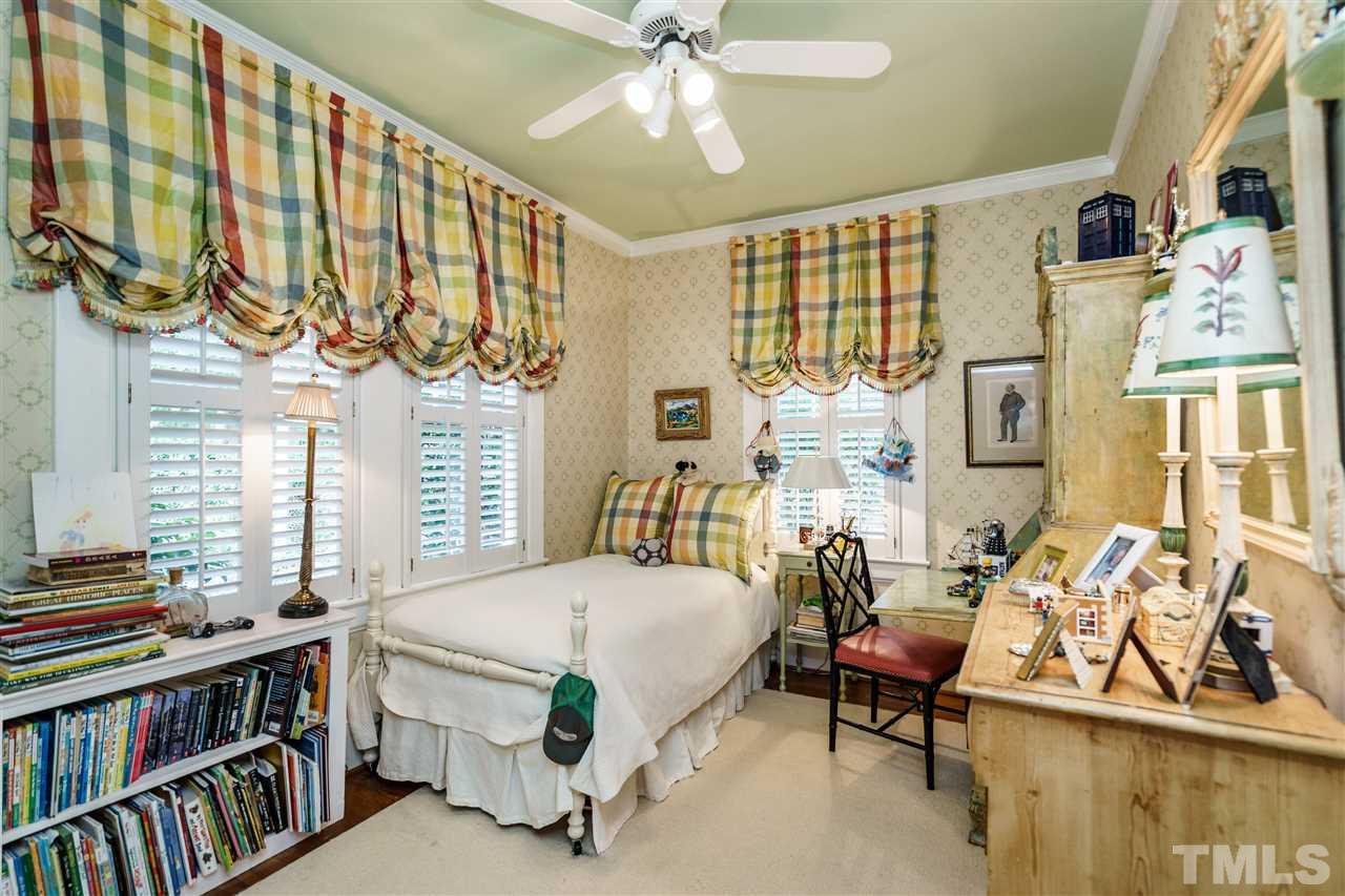 2213 Creston Road Raleigh, NC 27608 - Photo 15 of 24