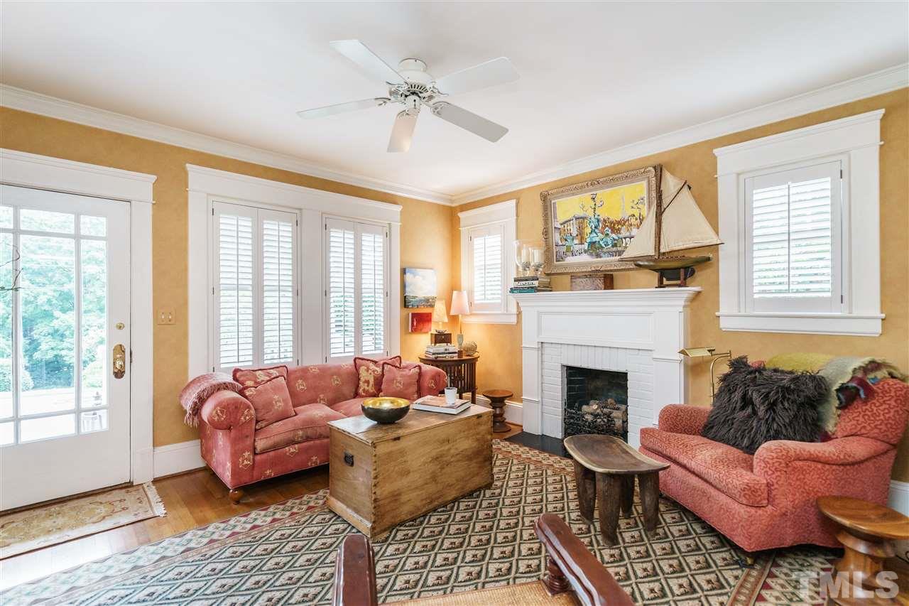 2213 Creston Road Raleigh, NC 27608 - Photo 3 of 24